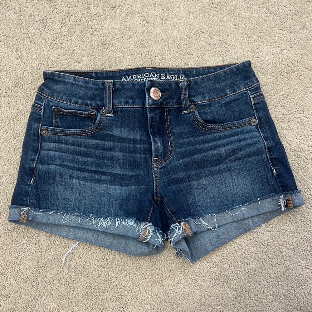 American Eagle Shorts - Picture 1 of 3